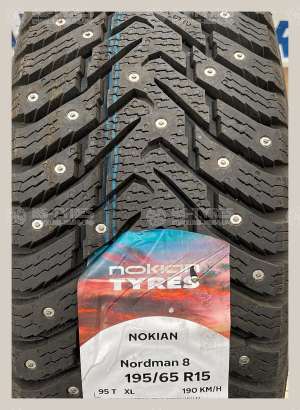 Ikon Nordman 8 (Character Ice 8) 215/60 R16 99T