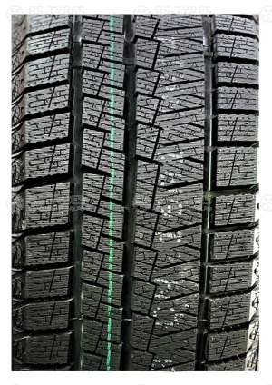 Kapsen SnowShoes AW33 285/40 R21 109H