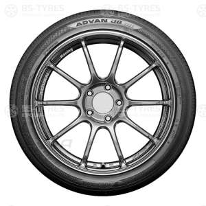 Yokohama Advan dB V553 225/50 R18 99W